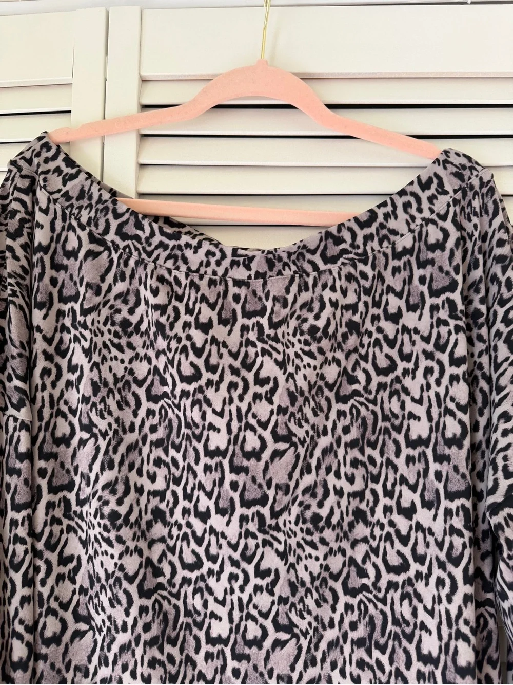Halara Off-Shoulder Leopard Print Long-Sleeve Sweater - Gray